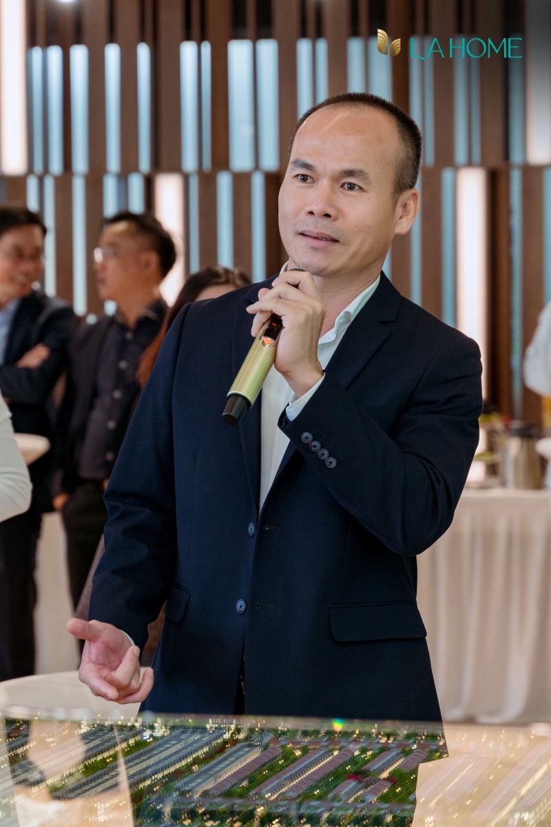 ông Huỳnh Thiên Quân – Tổng giám đốc Prodezi Long An, chia sẻ tại sự kiện ra mắt La Home